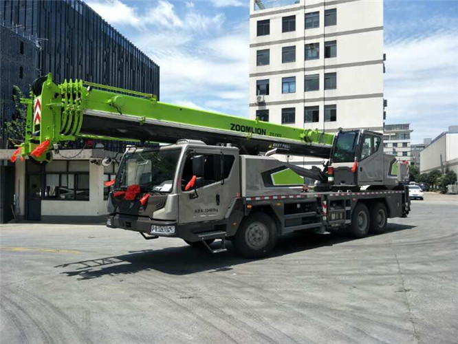 临沧市随车吊师傅告诉你租赁随车吊车如何区分吨位