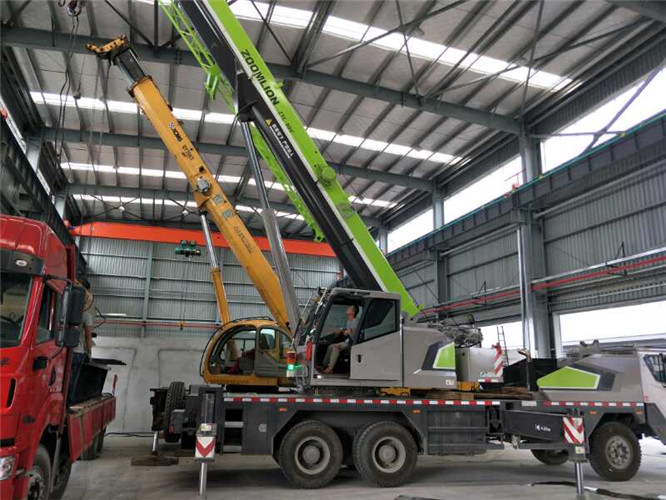 临沧市高空车出租需要注意哪些安全事项？